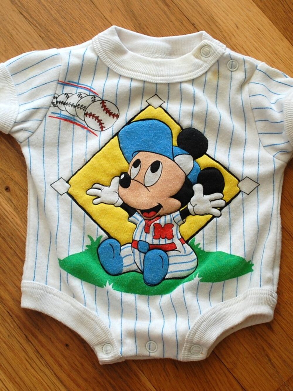 Vintage 1984 Disney Mickey Baby Baseball baby bodysuit Newborn to 6 months 0-6